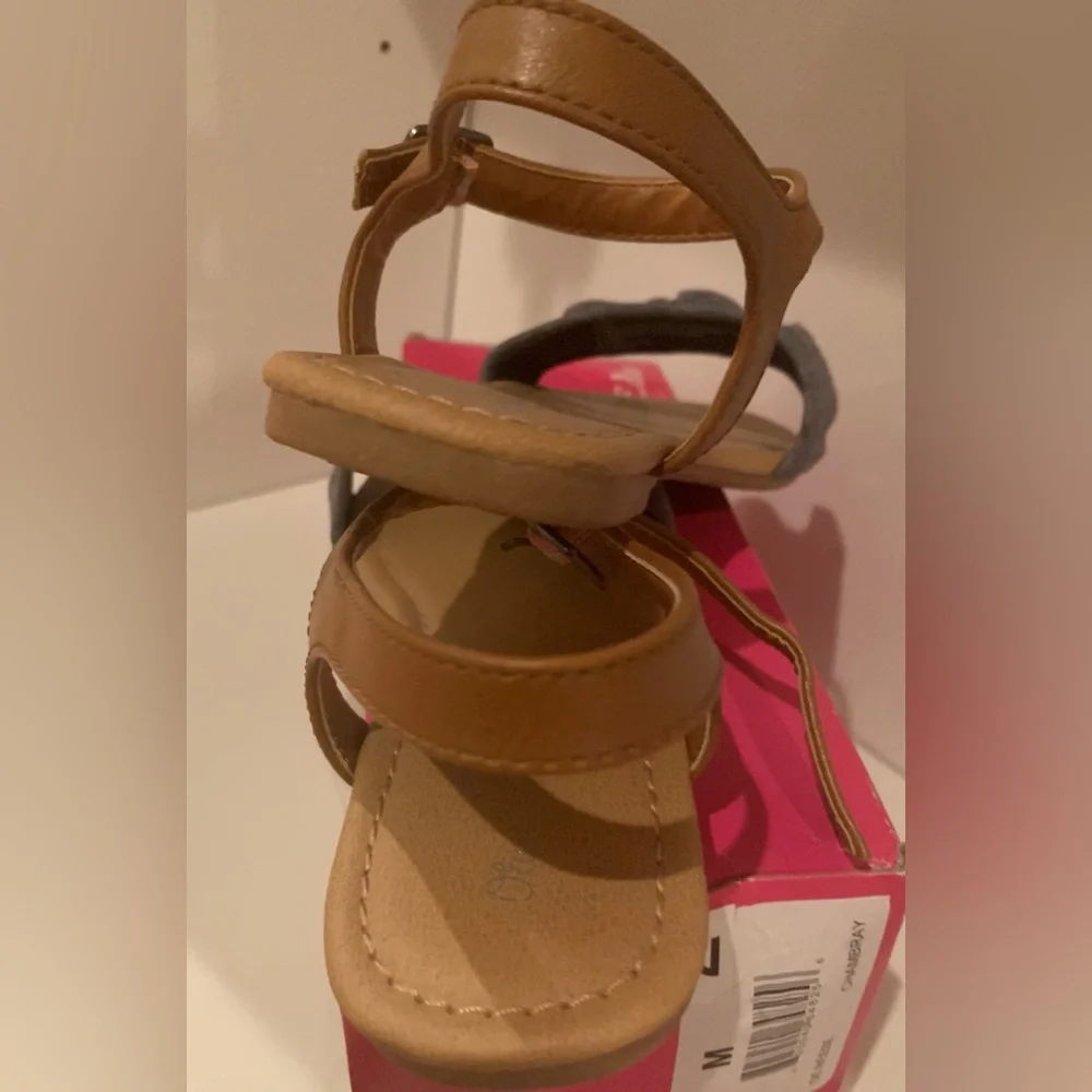 Olive & Edie Girls Denim Chambray Sandal size 2 NEW